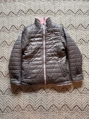 The North Face Reversible Girl’s Size 14-16 Fuzzy Winter Jacket Coat Grey Pink